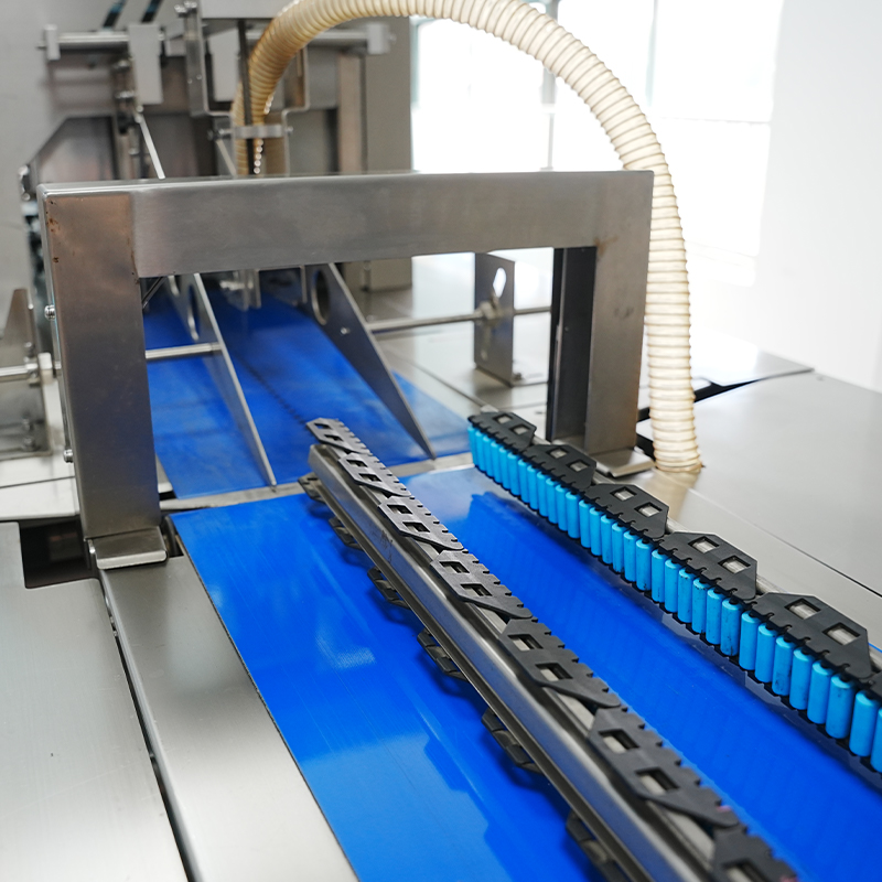 Fully-auto Motion Type Flow Packing Machine Fully-auto Motion Type Flow Packing Machine
